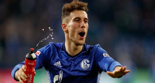 جوريتسكا يبلغ شالكه بانتقاله إلى بايرن